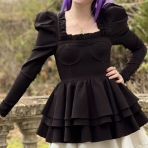 Selkie Boleyn Top in black 3X